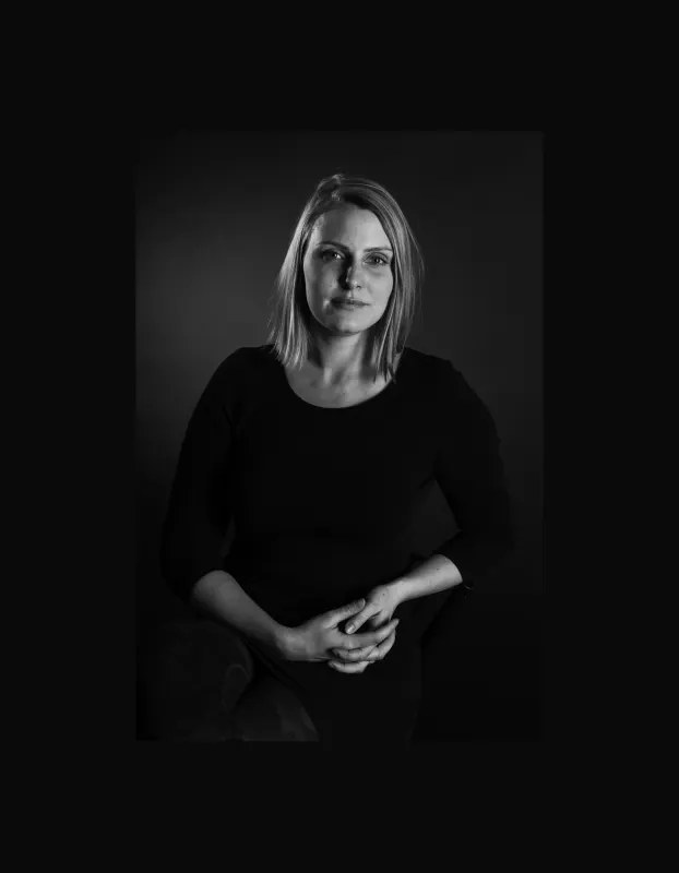 Anna Šíma Kopková, černobílý portrét